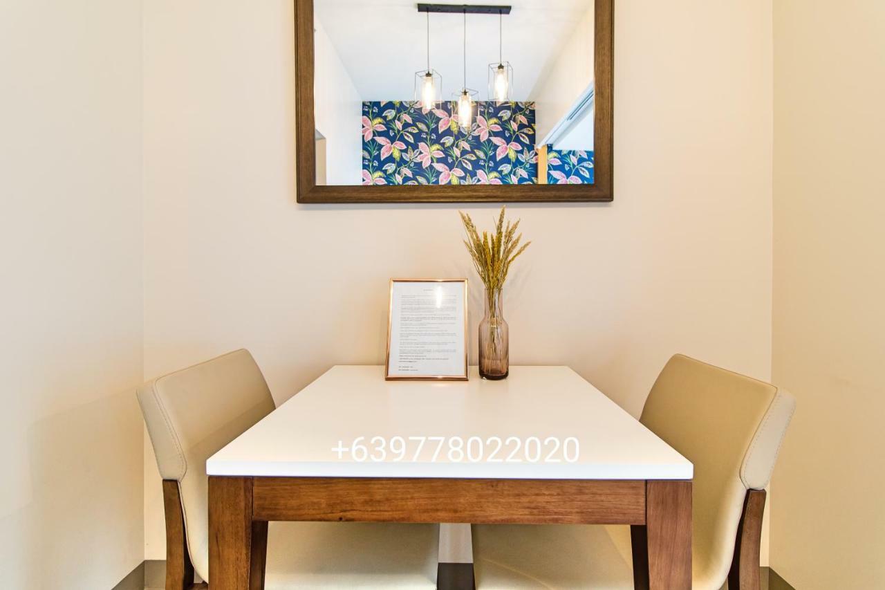 One Uptown Residence Bgc Pateros Zimmer foto